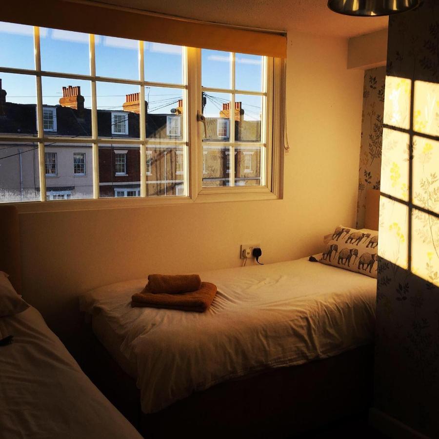 Whitecliff Guest House Weymouth Esterno foto
