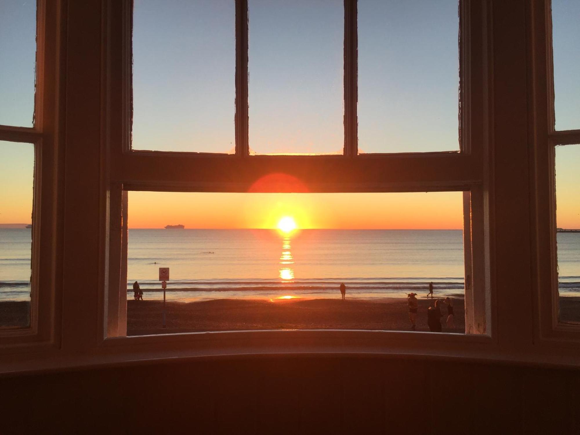 Whitecliff Guest House Weymouth Esterno foto