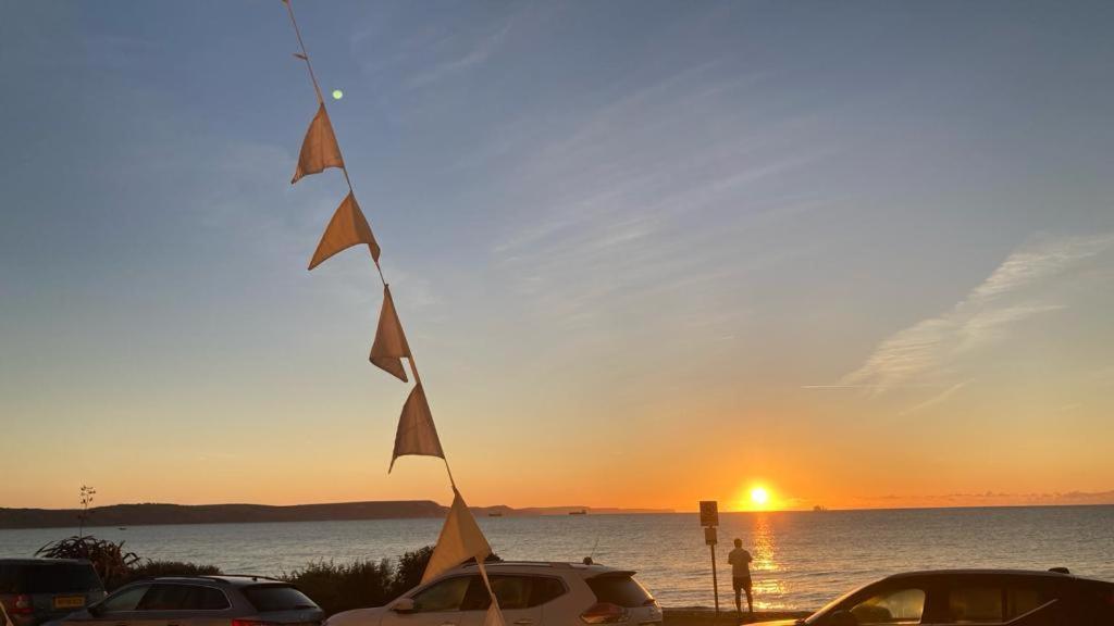 Whitecliff Guest House Weymouth Esterno foto