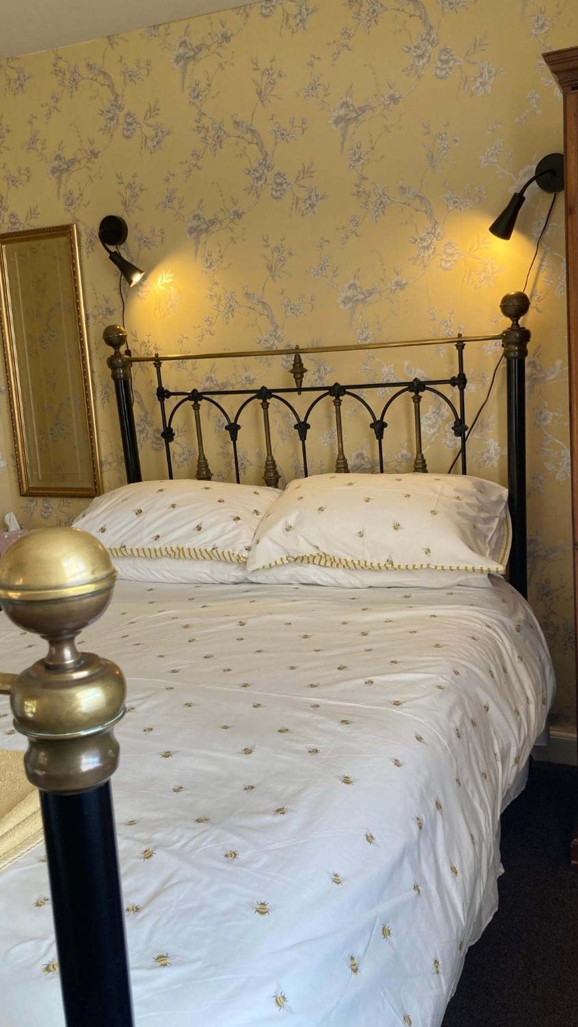 Whitecliff Guest House Weymouth Esterno foto