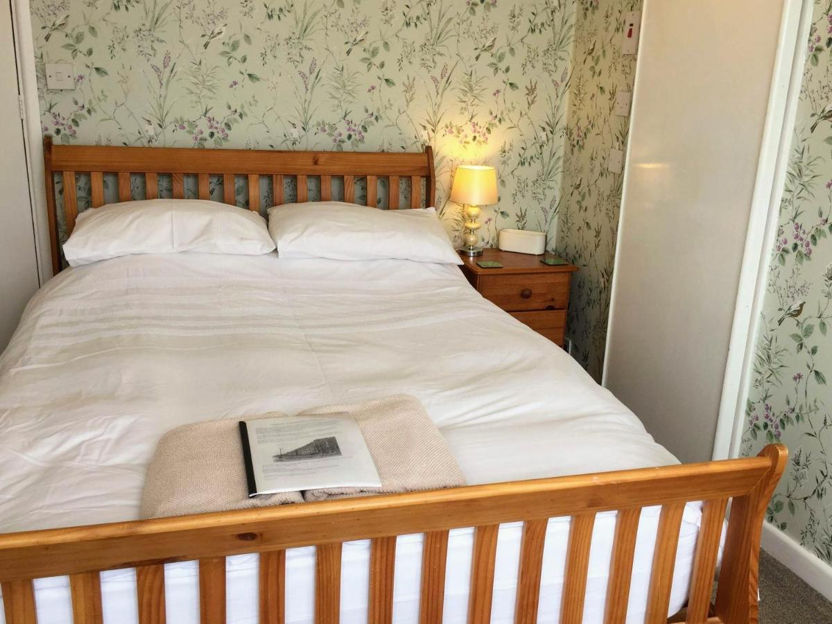 Whitecliff Guest House Weymouth Esterno foto